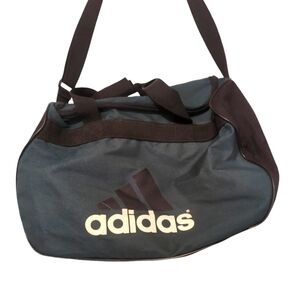 Adidas Duffle Gym Bag Short Handle & Shoulder Strap Black Green White Medium